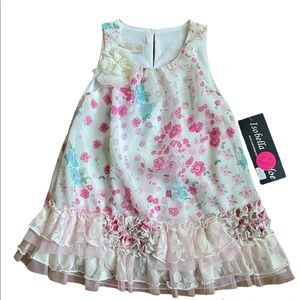NWT Isobella & Chloe Floral Outfit